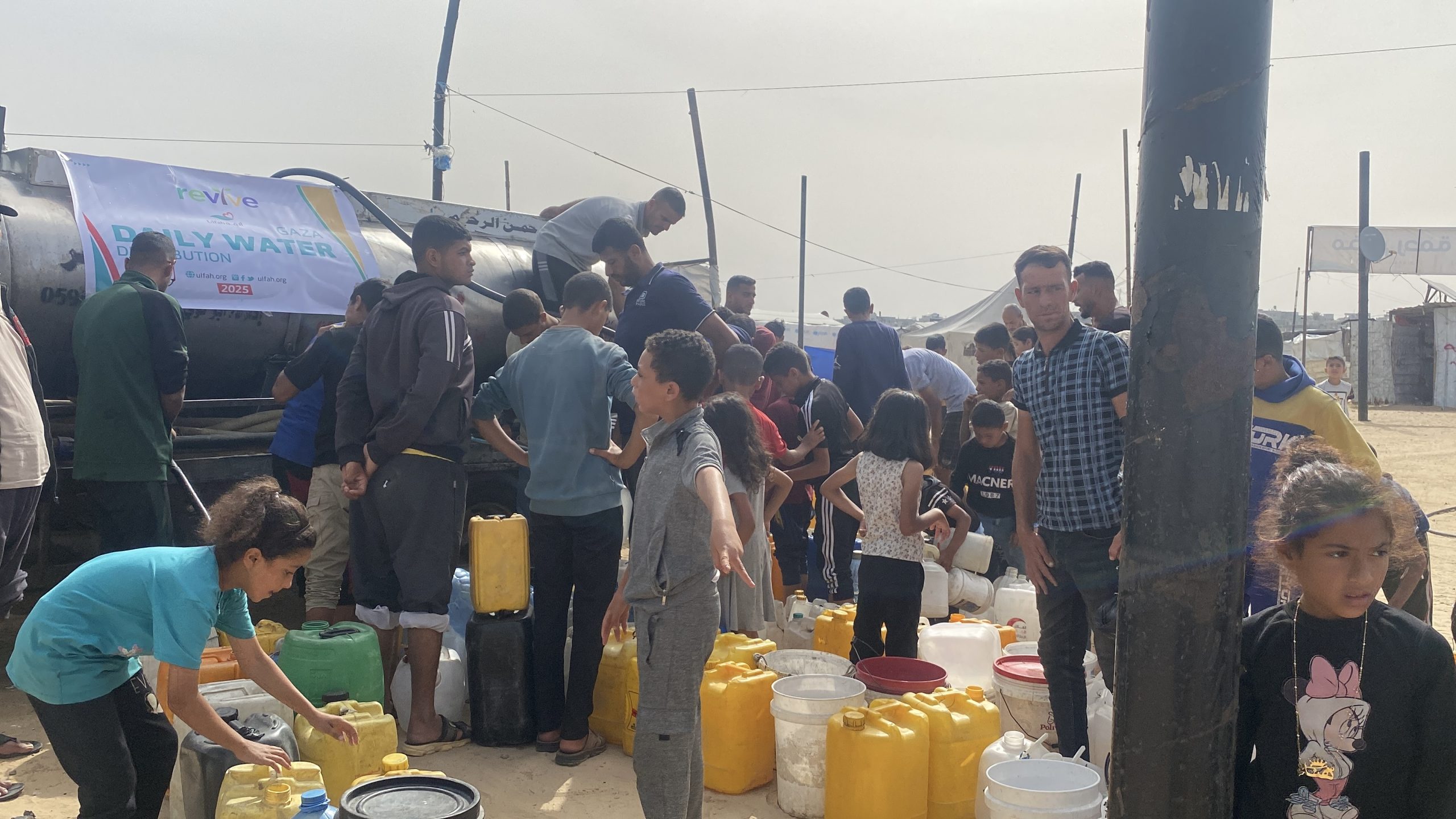 Help Aamirah Hasan Provide Water for Gaza - Image 4